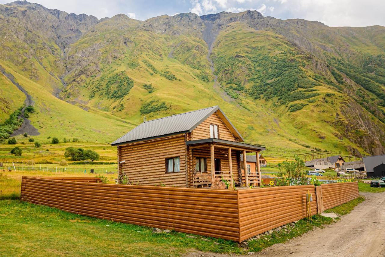 Old Hut Villa Kazbegi Exterior foto