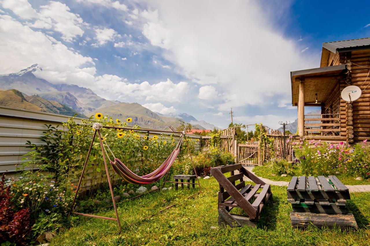 Old Hut Villa Kazbegi Exterior foto