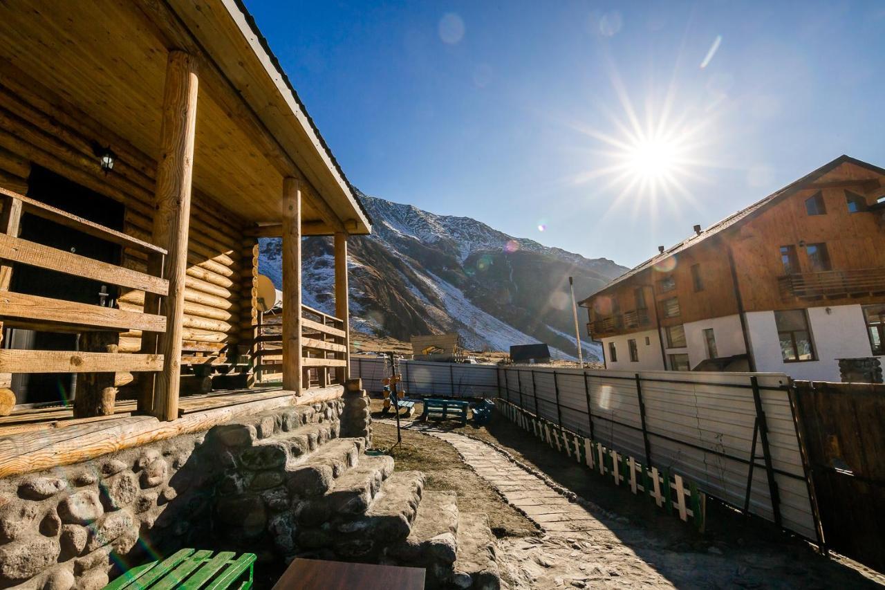 Old Hut Villa Kazbegi Exterior foto